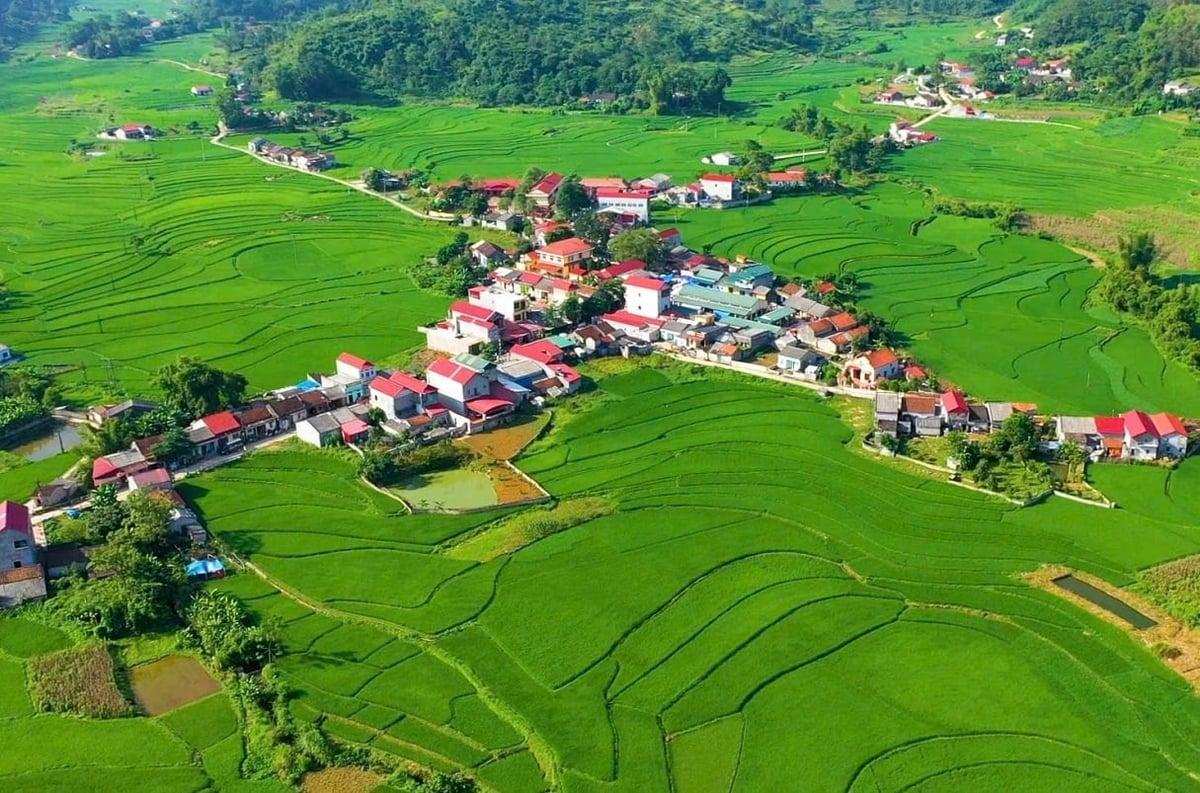 Đến tháng 6/2025, Lạng Sơn có 106/175 xã đạt chuẩn NTM, 28 xã đạt NTM nâng cao, 10 xã đạt NTM kiểu mẫu. Ảnh: Hoàng Nghĩa. Đến tháng 6/2025, Lạng Sơn có 106/175 xã đạt chuẩn NTM, 28 xã đạt NTM nâng cao, 10 xã đạt NTM kiểu mẫu. Ảnh: Hoàng Nghĩa.