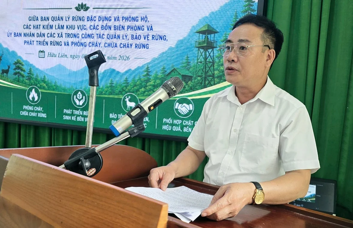 Ông Đặng Văn Hiến cho rằng, phối hợp chặt chẽ giữa các lực lượng là yêu cầu cần thiết trước những khó khăn trong quản lý địa bàn rộng, địa hình phức tạp. Ảnh: Hoàng Nghĩa. Ông Đặng Văn Hiến cho rằng, phối hợp chặt chẽ giữa các lực lượng là yêu cầu cần thiết trước những khó khăn trong quản lý địa bàn rộng, địa hình phức tạp. Ảnh: Hoàng Nghĩa.
